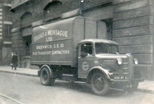 B/W PHOTO: BROAD & MONTAGUE AUSTIN 4 WHEEL BOX VAN - HXB 87