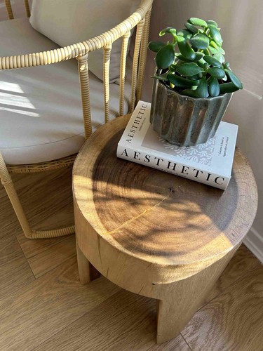 Suar wood tree trunk side - suar,