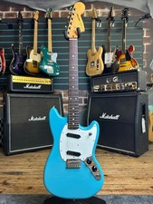 Fender Player II Mustang
