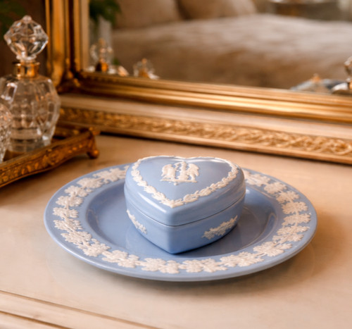 Wedgwood jasperware heart - jasperware,