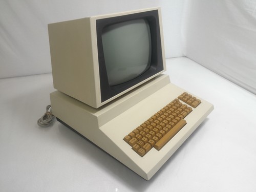 Commodore cbm 8032 - 8032-32b, pet