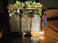OAK FRAMED PLATED THREE BOTTLE