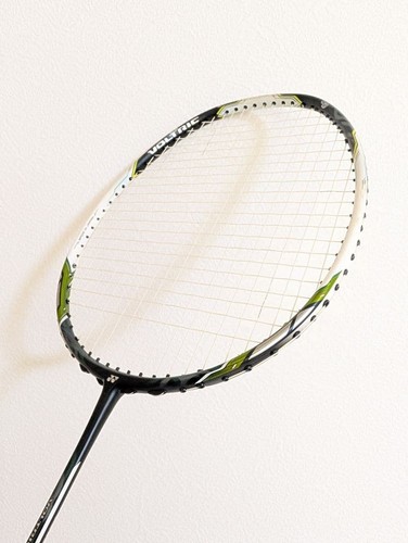 Yonex voltric force 3u4 - voltric,