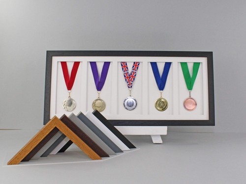 Medal display frame for - frame,