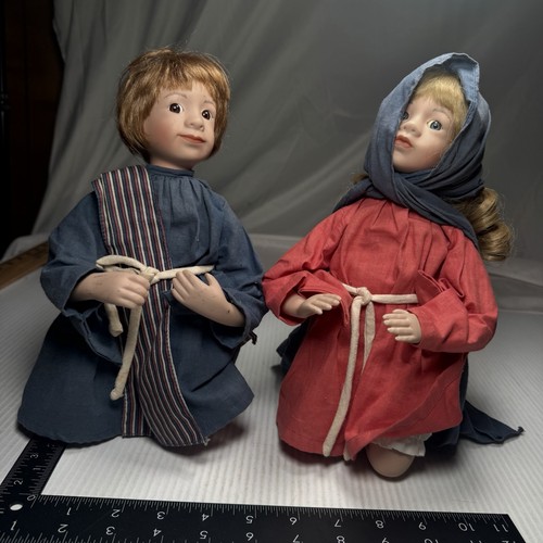 Porcelain dolls mary and - ,