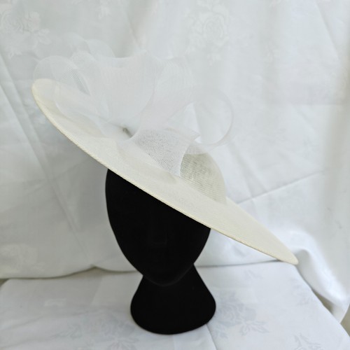 Ivory cream white - white, brim