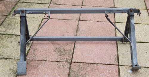 Motorhome rear corner steadies - rear,