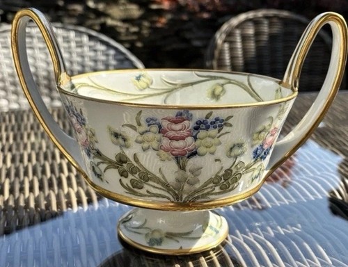 Twin handled macintyre - handled,