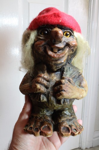 Vintage fosse troll 25cms tall - vintage,