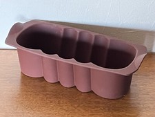 LARGE cake pan - Tupperware silicone cake pan length 29 cm / VGC