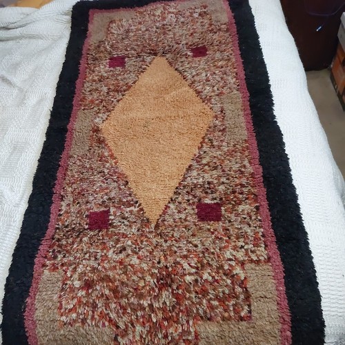 Original 1950s latch hook rug - latch,
