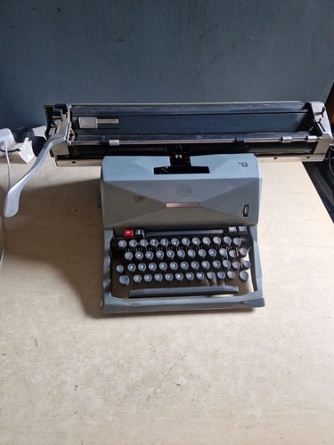 Vintage 1960s olivetti - 1960s,