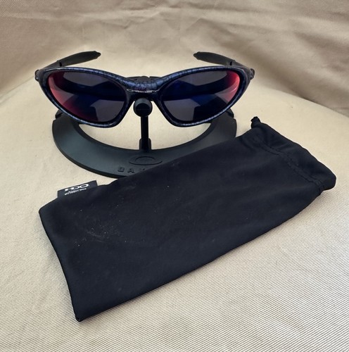 Oakley minute - (1st, generation)