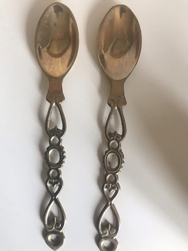 Welsh love spoons - of, 2