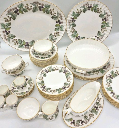 Royal worcester lavinia - worcester,