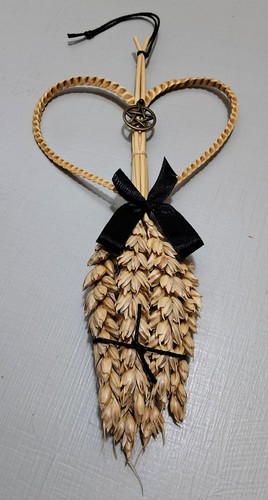 Corn dolly pentangle heart - dolly,