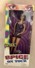 Galoob NrfB Spice Girls on Tour Puppe: Victoria Adams (Beckham) "Posh Spice"