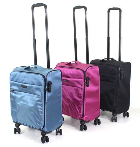 Ryanair 55x35x20cm wheel - ryanair,