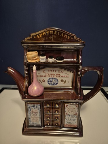 Apothecary herbalist and - herbalist,