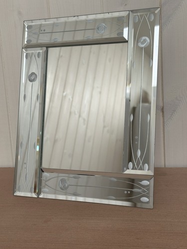 Desktop wall mounted - desktop,