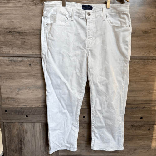 Levi demi curve classic 16 - curve,