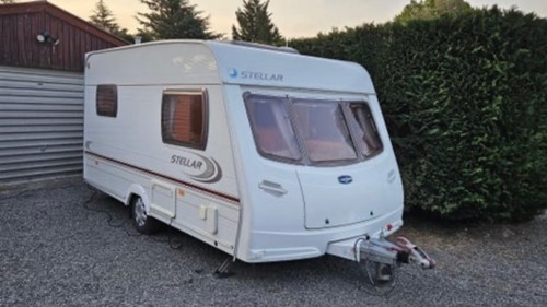 Berth touring caravan with - caravan,
