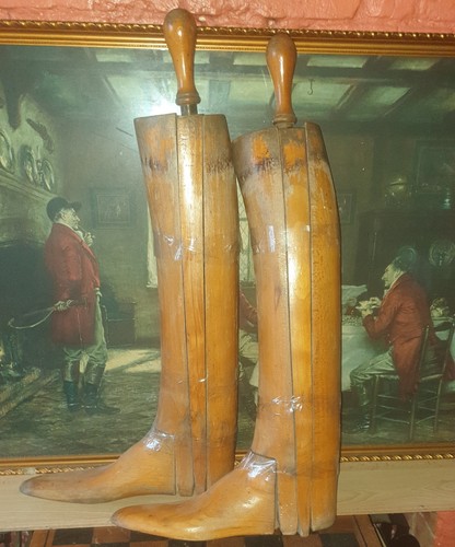 Boot tree riding - tree.,
