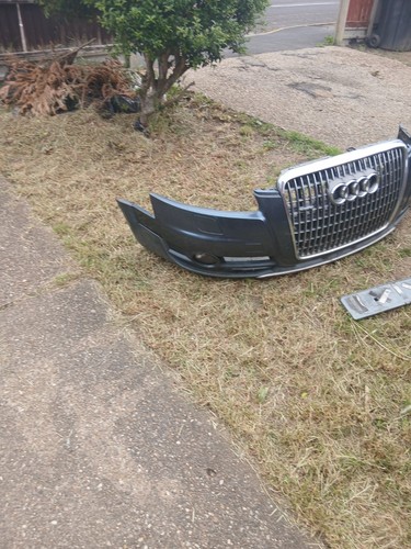 Front bumper with colored - front,