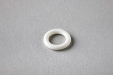 25x White Plastic Rings 20mm