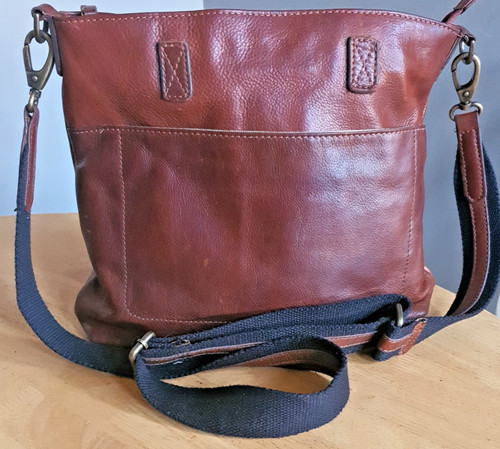Fat face brown leather - face,
