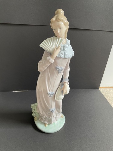 Nao lladro lady with - lady,