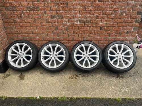 Audi silver b8 - b8, b9