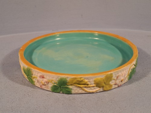 Minton majolica round stand - minton,