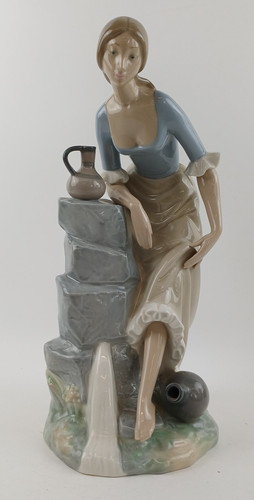 Nao lladro figurine girl from - nao,
