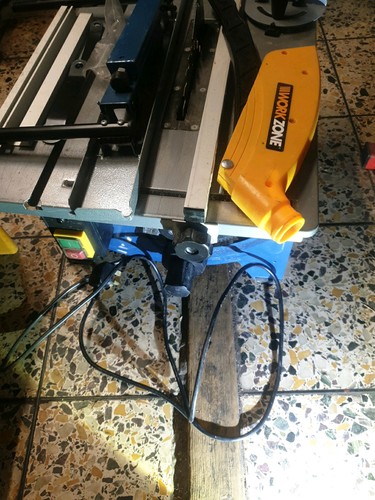 Workzone circular bench - bench, saw