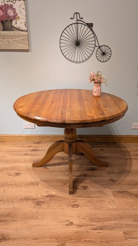 Solid pine farmhouse round - solid,