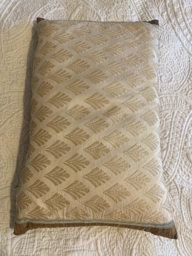 Laura ashley gold - laura, florin