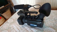 Sony Professional HD Handycam HXR-NX70E & Bag
