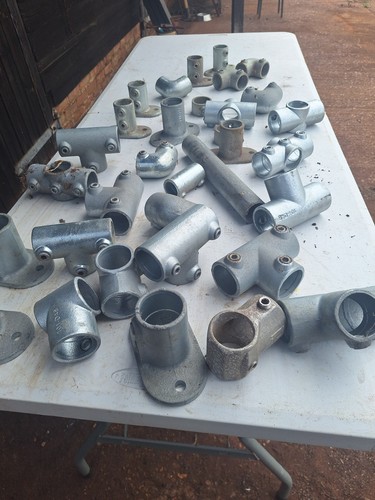 Over mix scaffolding - over, joints