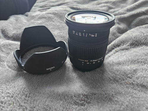 Sigma 70mm 8 4 - 17-70mm, f2.8-4.5