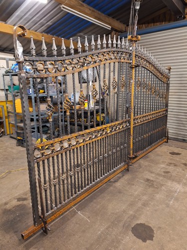 Bespoke wrought iron - bespoke, driveway
