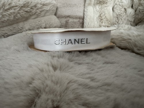 Full roll chanel white - roll,