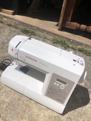 Singer sewing machine - singer,