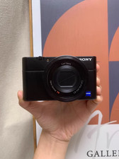 Sony RX100 90%NEW 20.2MP 3.6x Compact Cam Comes w Charger Card Battery