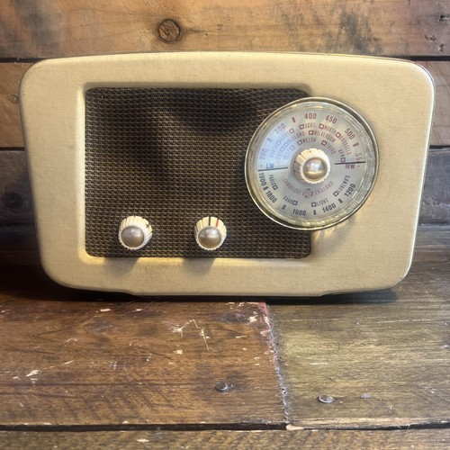 Pye cambridge valve radio - pye,