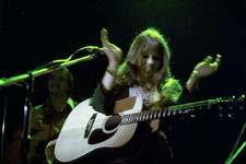 Melanie Safka  Melanie 1960's pop star 4X6 PHOTO