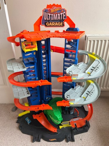 Hot wheels city ultimate - hot,