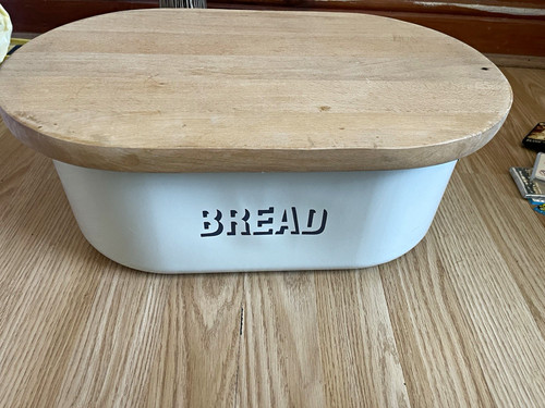 White metal bread bin with - white,