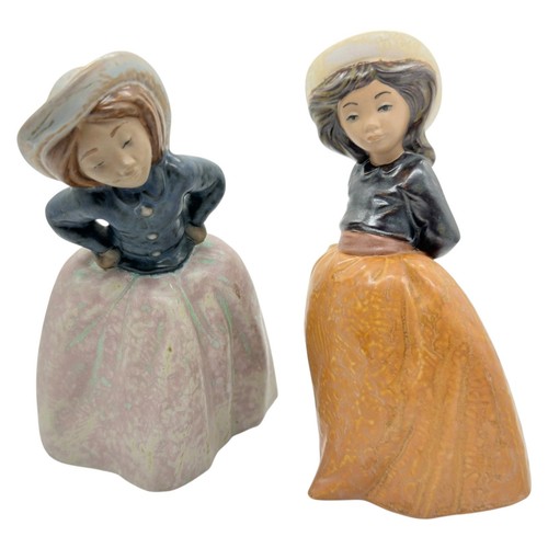 Nao lladro gres - by, *