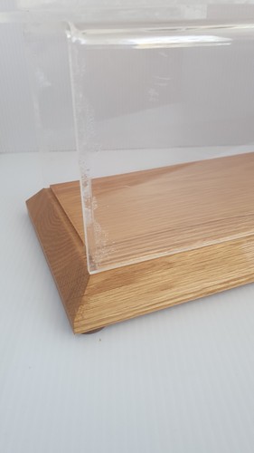 Danbury mint plinth and cover - mint,